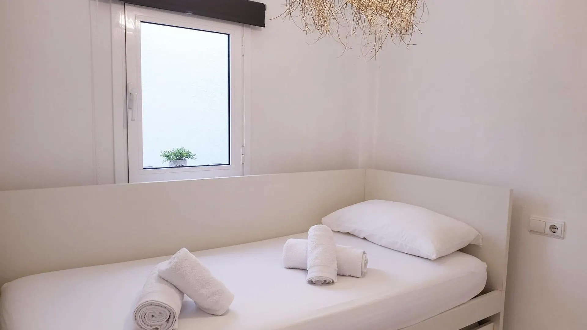 Apartamento Centrico Con Patio Privado Tarragona 0*,