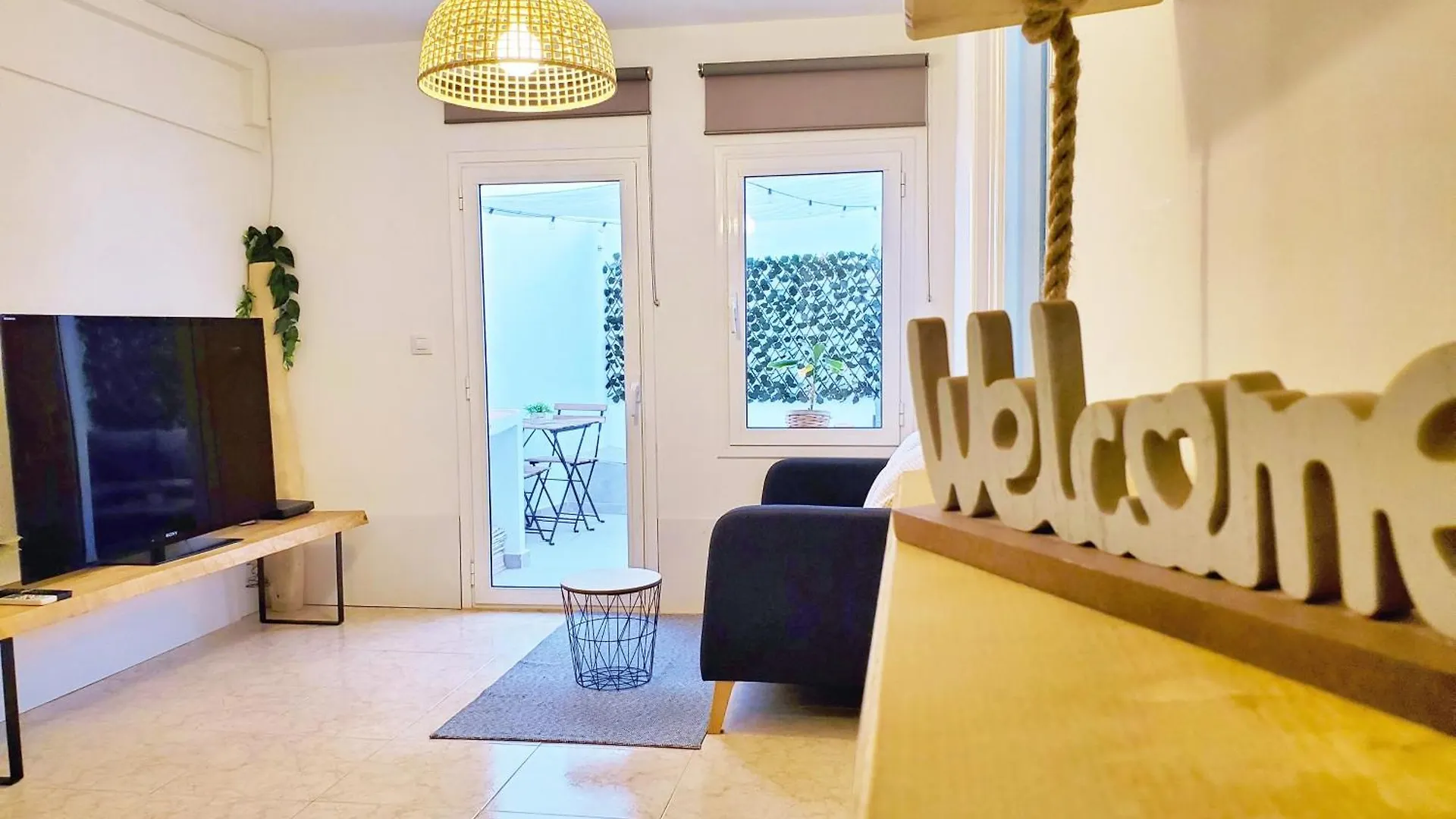 Apartamento Centrico Con Patio Privado Tarragona 0*,